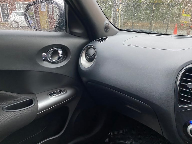 2012 Nissan Juke 1.6 Tekna 5dr HATCHBACK Petrol Manual