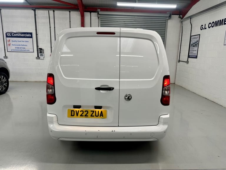 2022 22 VAUXHALL COMBO 1.5 TURBO D 2300 SPORTIVE L2 H1 EURO 6 100 BHP * 3 SEATER