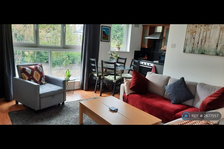 2 bedroom flat in Rusholme Grove, London, SE19 (2 bed) (#2677557)