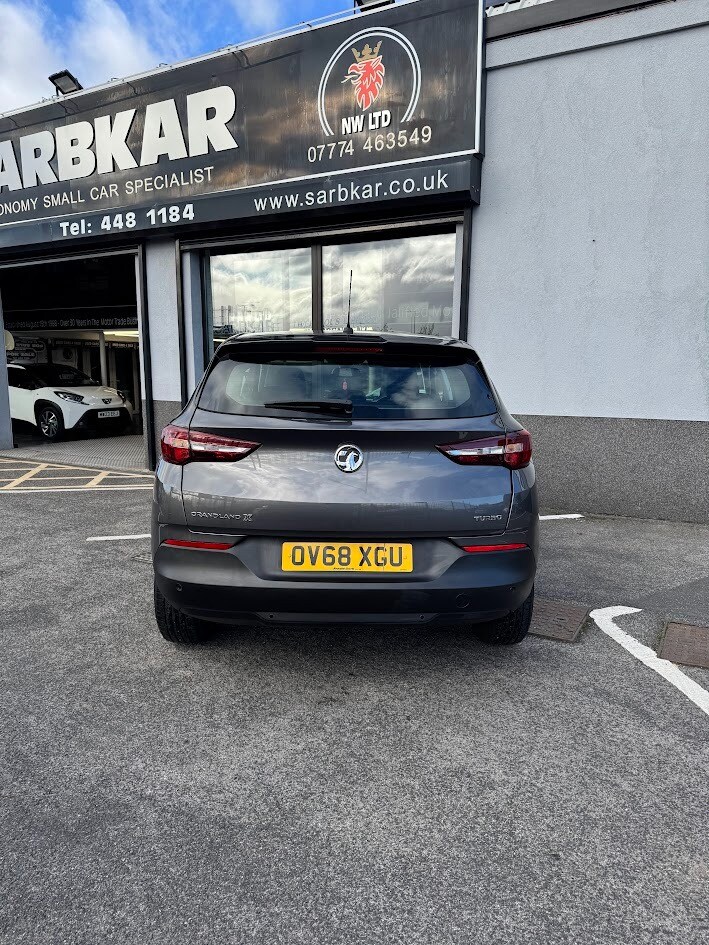 2019 Vauxhall Grandland X 1.2 Turbo SE 5dr HATCHBACK Petrol Manual