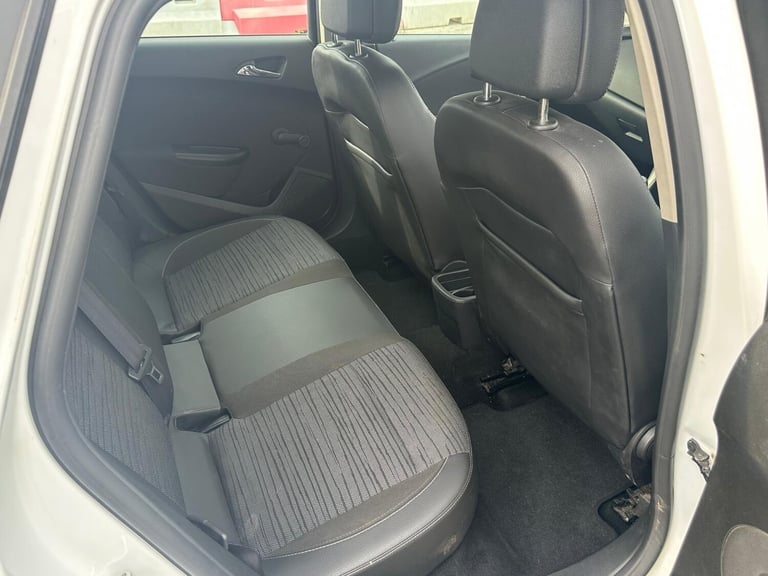 2014 Vauxhall Astra 1.6 CDTi 16V ecoFLEX Excite 5dr HATCHBACK Diesel Manual
