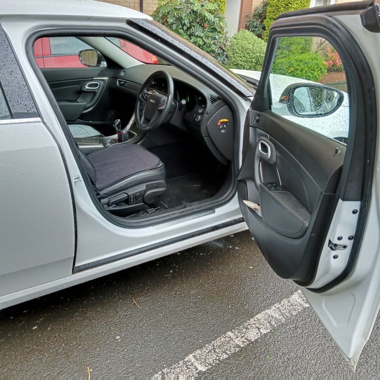 Saab, 9-5 ng 2.0 litre Turbo , 5 seater Saloon, 2010, Manual, 1956 (cc), 4 doors