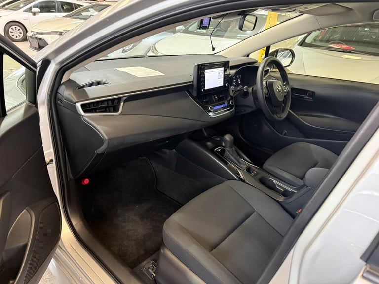 2020 Toyota Corolla 1 790 CC TOYOTA COROLLA TOURING Hybrid