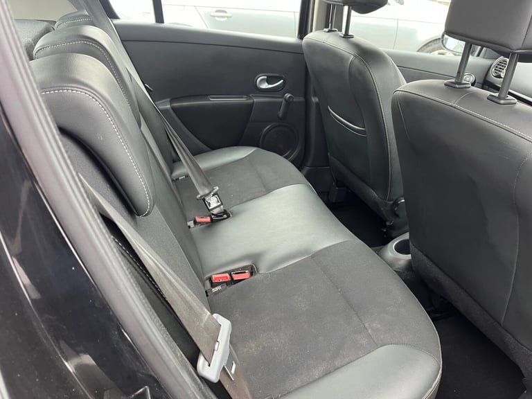 2012 Renault Clio 1.5 dCi 88 Dynamique TomTom 5dr HATCHBACK Diesel Manual