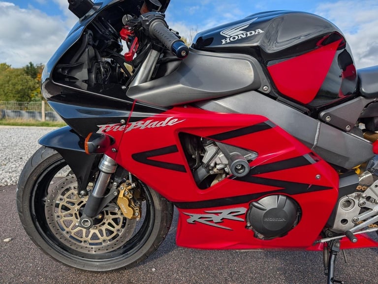 2004 Honda CBR900RR Fireblade