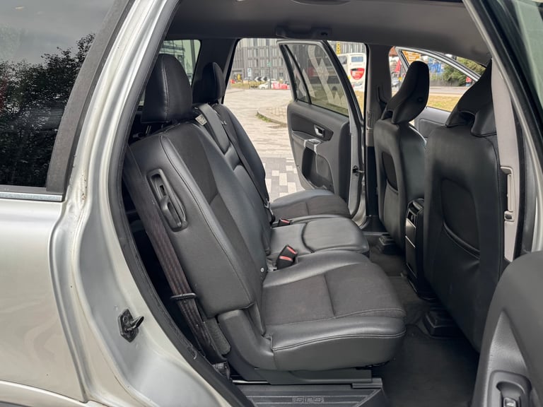2010 VOLVO XC90 ACTIVE D5  GEARTRONIC AUTO 2.4 DIESEL SILVER 7 SEATER 5DR 