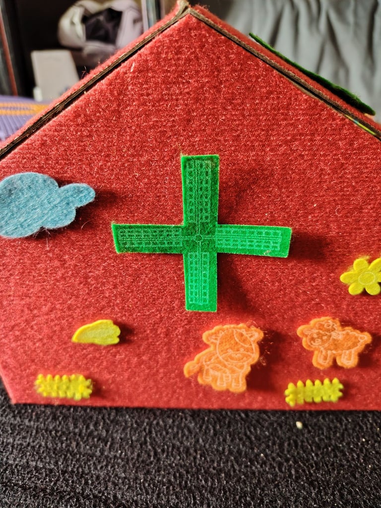 Fuzzy felt farm