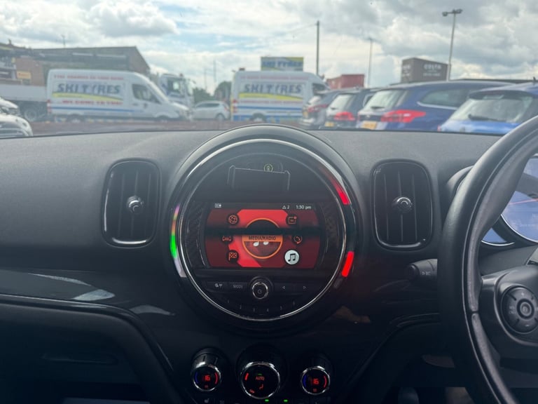 2018 MINI Countryman 1.5 Cooper 5dr + CHILI PACK / MEDIA PACK / 1 OWNER / ULEZ / FSH / NAV HATCHB...