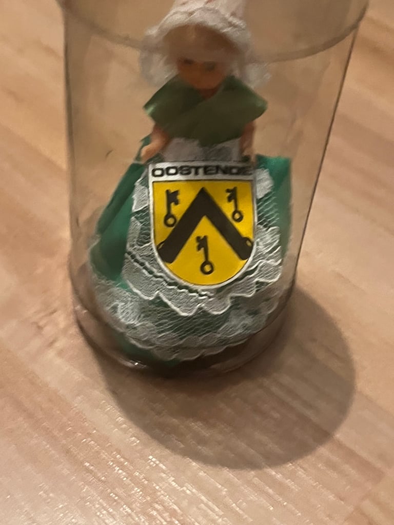 Vintage souvenir dolls 