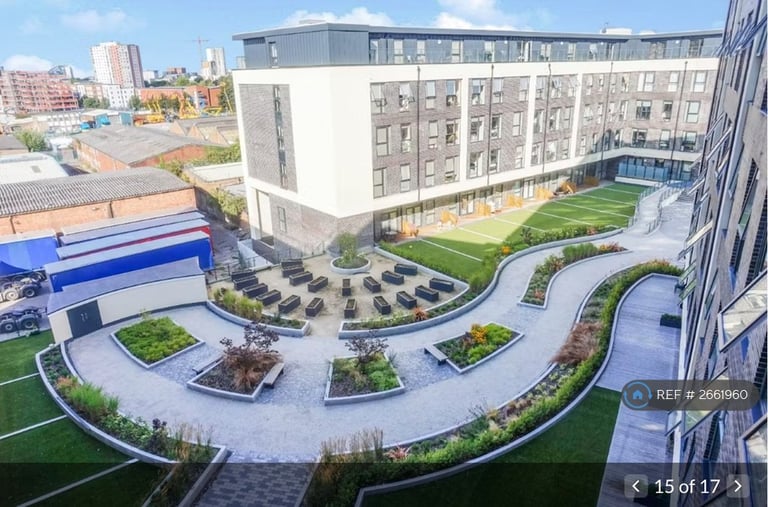 1 bedroom flat in Bridgewater Point, Manchester, M5 (1 bed) (#2661960)