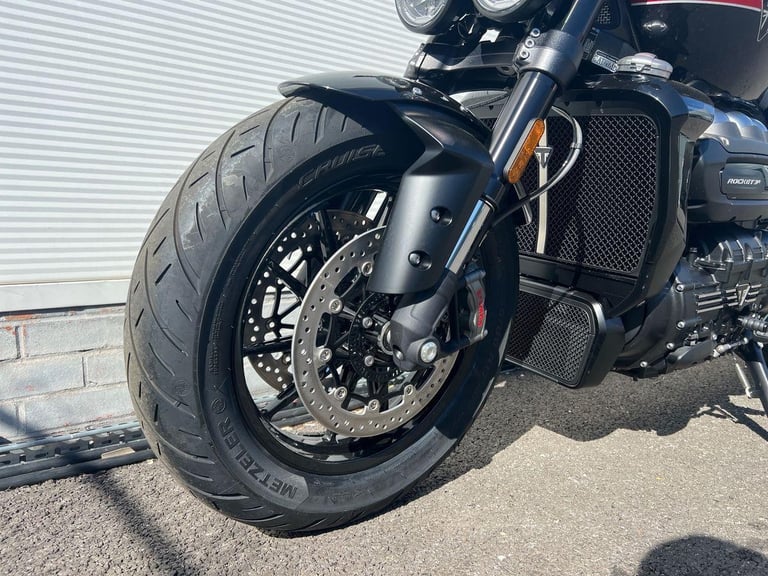 2025 Triumph Rocket 3 R STORM Petrol black 6 Speed