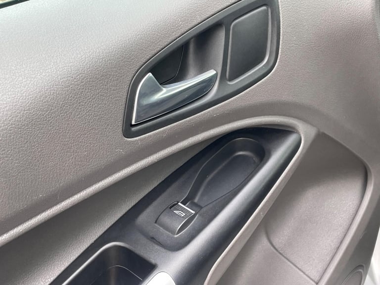 2022 Ford Transit Connect 1.5 250 EcoBlue Limited L2 Euro 6 (s/s) 5dr PANEL VAN Diesel Manual