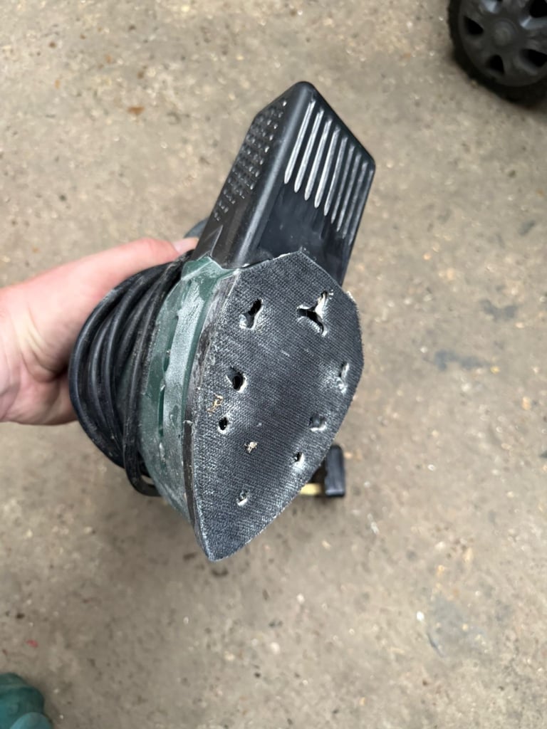 Palm sander 