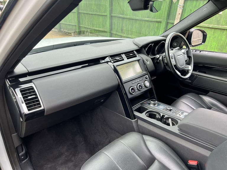 2018 Land Rover Discovery 3.0 TD V6 SE Auto 4WD Euro 6 (s/s) 5dr ESTATE Diesel Automatic