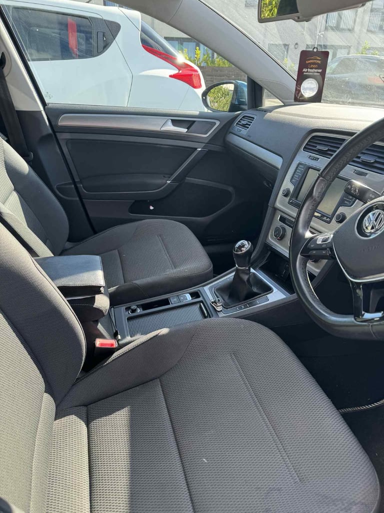 Volkswagen, GOLF, Hatchback, 2015, Manual, 1598 (cc), 5 doors