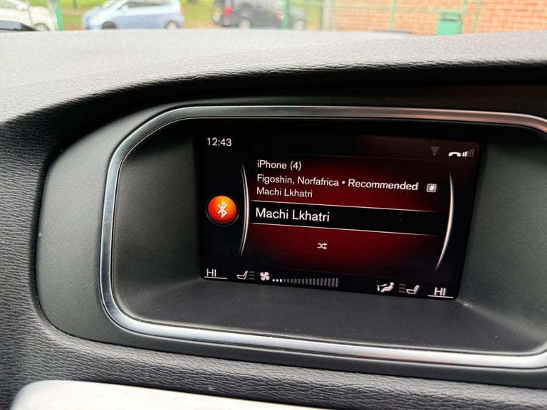 2019 Volvo V40 1.5 T3 R-Design Edition Auto Euro 6 (s/s) 5dr HATCHBACK Petrol Automatic