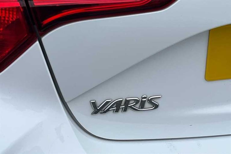 2019 Toyota Yaris 1.5 VVT-i Icon Hatchback 5dr Petrol CVT Euro 6 (111 ps) Hatchback Petrol Automatic