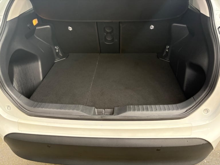 2022 Toyota Yaris Cross 1.5 VVT-h Excel SUV 5dr Petrol Hybrid E-CVT Euro 6 (s/s) (116 ps) Petrol/...