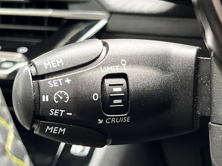  Peugeot 208 1.2 Puretech Gt Hatchback 5dr Petrol Manual Euro 6 s/s 100 Ps