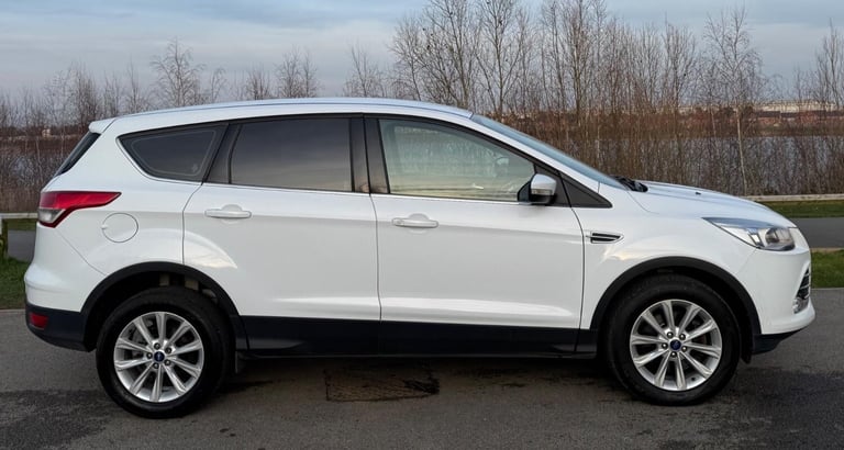 2014 Ford Kuga 2.0 TDCi Titanium 2WD Euro 6 (s/s) 5dr HATCHBACK Diesel Manual