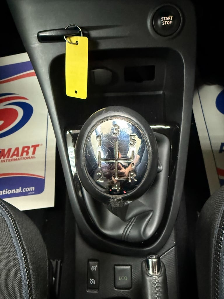Renault Captur 0.9 TCe ENERGY Dynamique Grey £35 Tax WARRANTY 12 MONTHS MOT