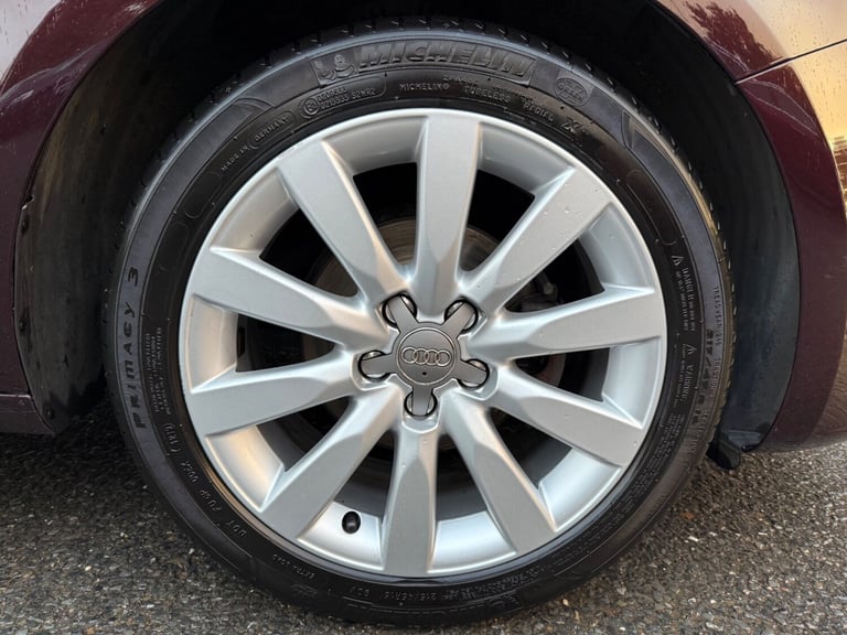 2011 Audi A1 TFSI SPORT - £35 TAX -ONE OWNER FROM NEW - 11 STAMPS IN THE BOOK - LEATHER Hatchback...