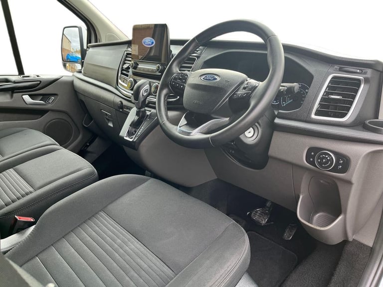 2022 Ford Transit Custom Double Cab in Van Limited 2.0L 170PS AUTO Frozen White