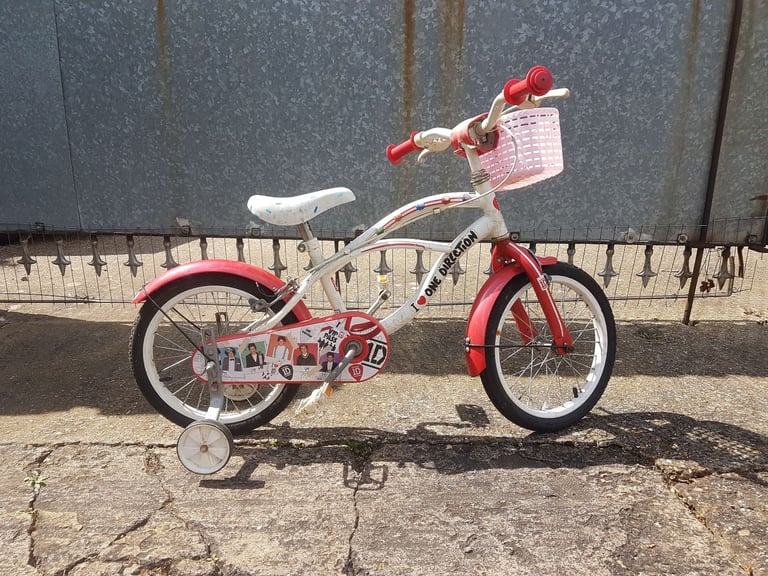 image for DIRECTION (WHITE/RED) 16 INCH CHILDS BIKE WITH FITTED STABILIZERS ,MUD GAURD AND BASKET