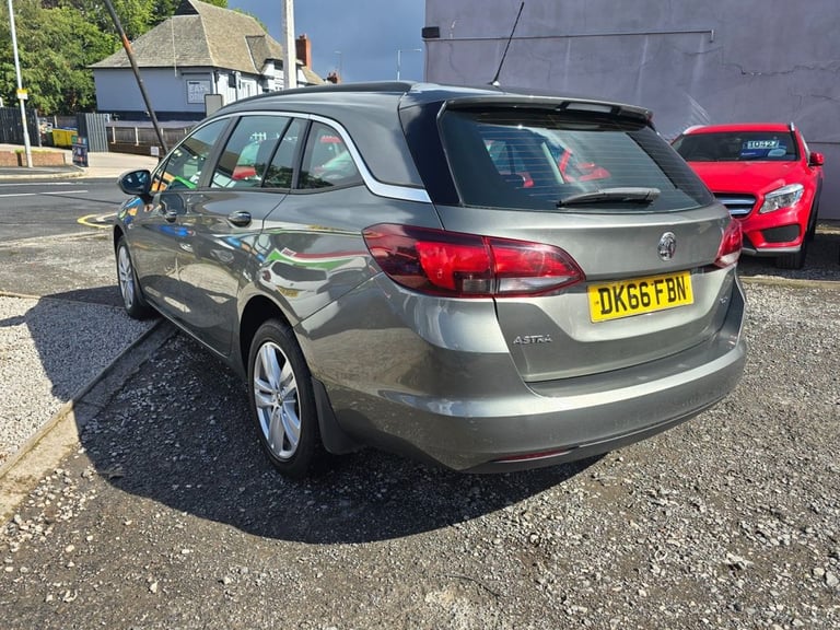 2016 Vauxhall Astra 1.6 CDTi ecoFLEX Design Sports Tourer 5dr Diesel Manual Euro 6 (s/s) (110 p E...