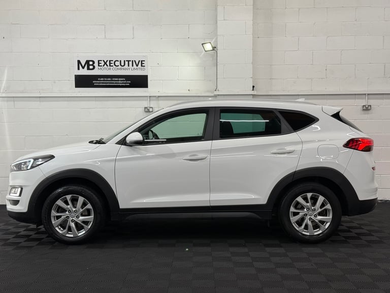 2018 68 HYUNDAI TUCSON 1.6 SE NAV CRDI 2WD MANUAL DIESEL WHITE EURO 6