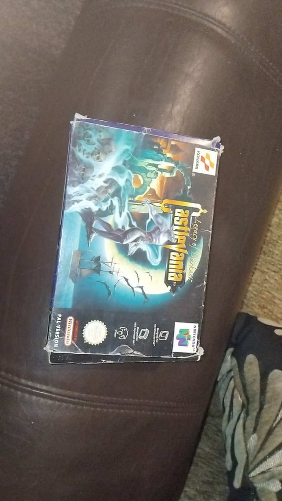 image for Castlevania: Legacy of Darkness for the Nintendo 64 boxed with manual