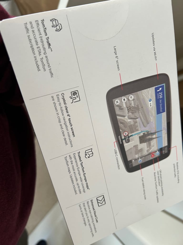 Brand New Tom tom Go Navigator 2nd generation