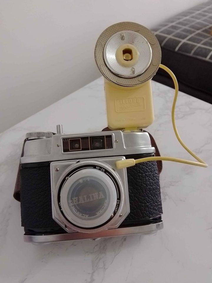 image for Halina 6-4 vintage camera with Ilford flash