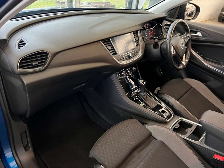 2018 Vauxhall Grandland X 1.5 Grandland X Sport Nav TD S/S Auto 5dr SUV Diesel Automatic