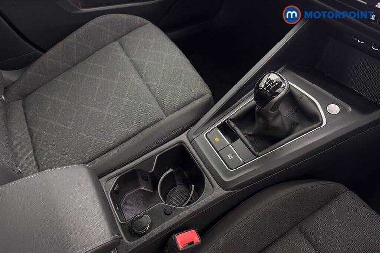 2022 Volkswagen Golf 1.5 TSI 150 Life 5dr HATCHBACK PETROL Manual