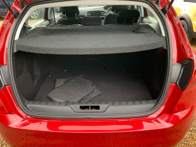 2015 Peugeot 308 1.6 HDi 115 Allure 5dr HATCHBACK Diesel Manual