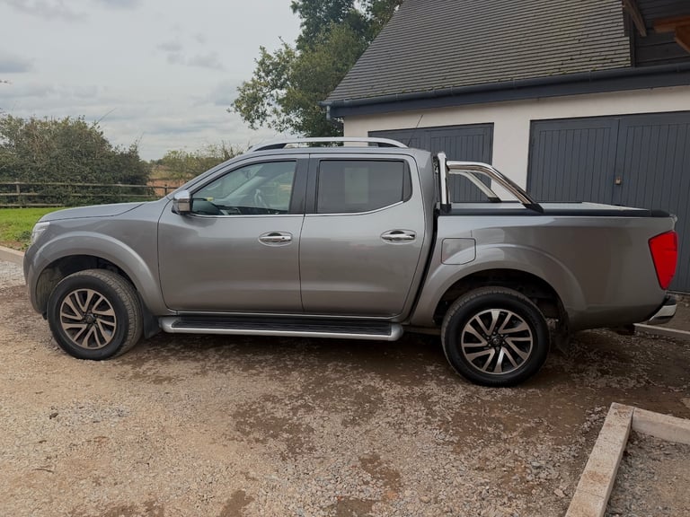 2018 Nissan Navara Double Cab Pick Up Tekna 2.3dCi 190 4WD Auto PICK UP Diesel Automatic