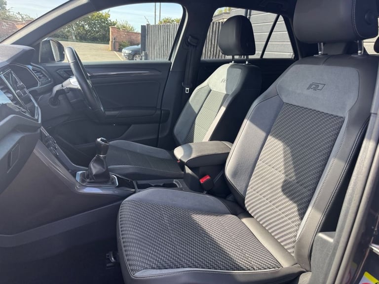 2021 71 VOLKSWAGEN T-ROC 2.0 TDI EVO R-LINE SUV 5DR DIESEL MANUAL EURO 6 (S/S)  