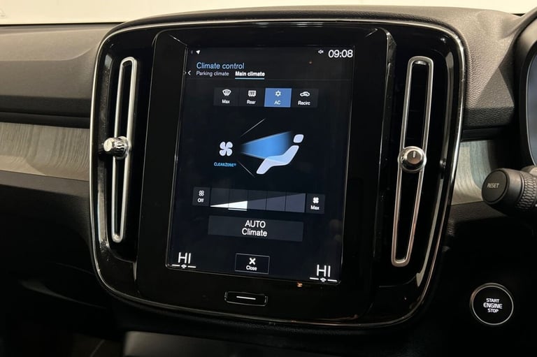 2018 68 VOLVO XC40 2.0 D3 INSCRIPTION SUV 5DR DIESEL MANUAL EURO 6 (S/S) (150 PS