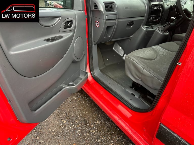 PEUGEOT EXPERT 1200 1.6 HDI L2H1 LWB PANEL VAN 2014 63 REG