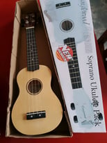Tanglewood Union series Soprano ukulele Natural in colour