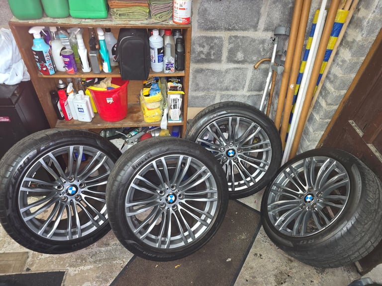 image for BMW M5 ORIGINAL 19 INCH ALLOYS AND PIRELLI TYRES