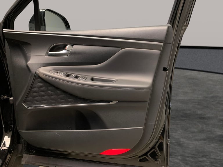 2023 Hyundai Santa Fe 1.6 TGDi Plug-in Hybrid Premium 5dr 4WD Auto ESTATE PETROL/ELECTRIC Automatic