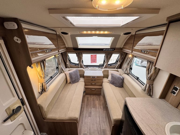 SWIFT CHALLENGER EVOLUTION 580 2016 MODEL 4 BERTH ISLAND BED TOURING CARAVAN