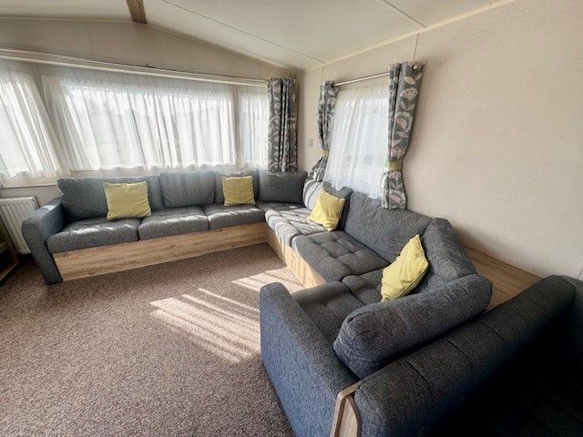 Only one available!! - 3 bedrooms, 2021 model - £35,995