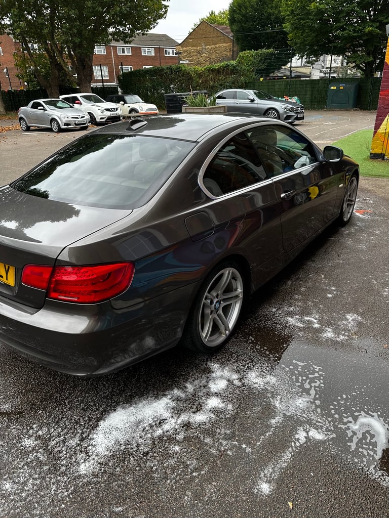 BMW 325i, E92 (Cat N)