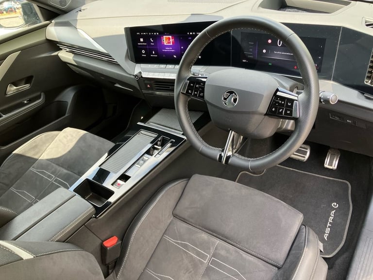 2024 Vauxhall Astra 115kW Ultimate 54kWh 5dr Auto Hatchback Electric Automatic