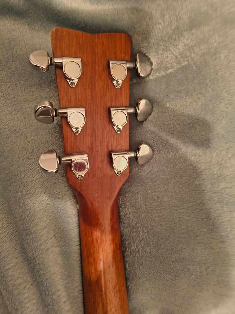 Yamaha classical guitar