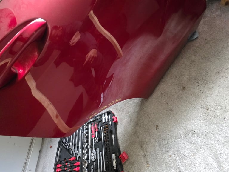 MERCEDES GLC CLASS X253 REAR BACK DOOR Driver Side  5 DOOR BREAKING PARTS