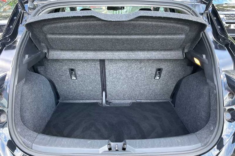 2019 Nissan Micra 1.0 DIG-T Tekna Hatchback 5dr Petrol Manual Euro 6 (s/s) (117 ps) Hatchback Pet...